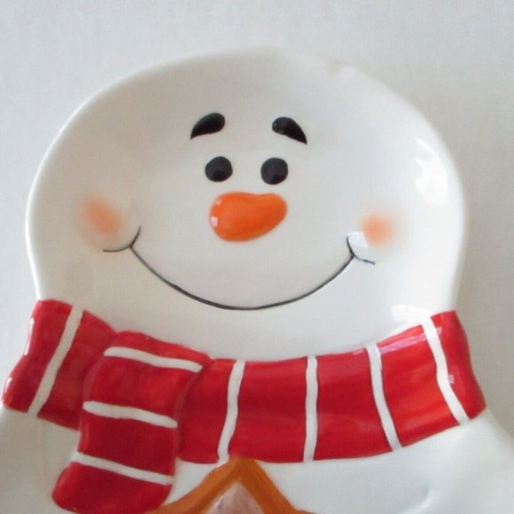 Home Accents Red Scarf Snowman Star Snowflakes Christmas Ceramic Platter Plate - Picture 3 of 12
